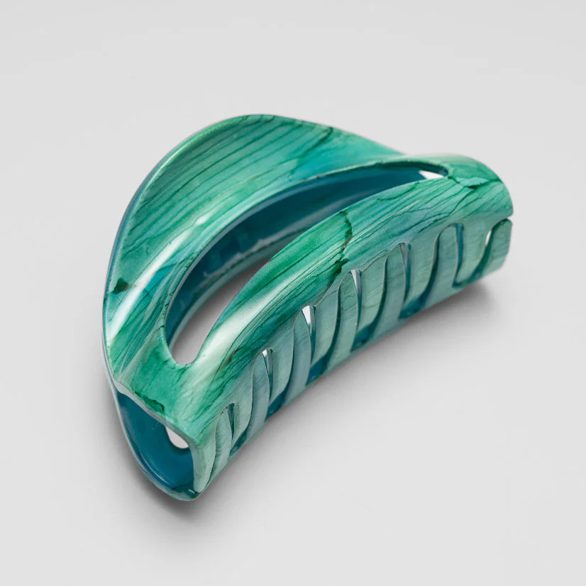 Coastal Medium D Shape Hair Claw Clip - Image 3