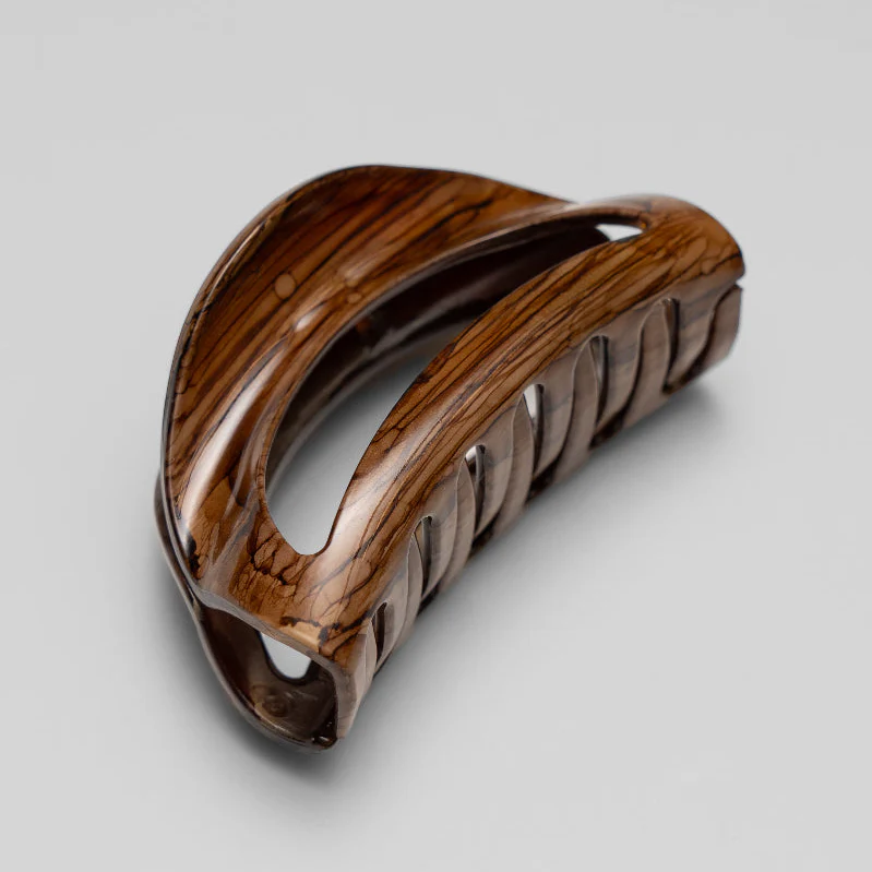 Coastal Medium D Shape Hair Claw Clip - Image 5