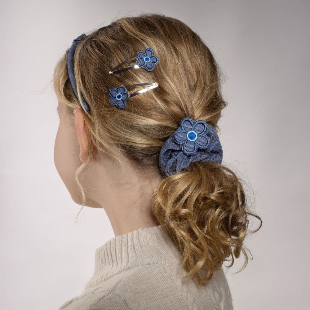 Handmade Children's Denim Flower Snap Clip Set - Image 4