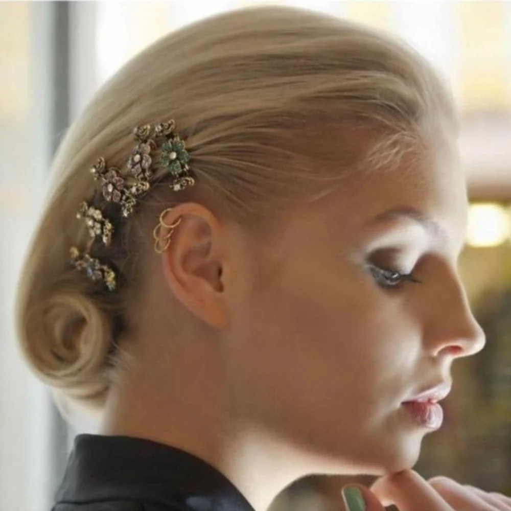 Mini Crystal Flower Hair Claw Clip - Image 3