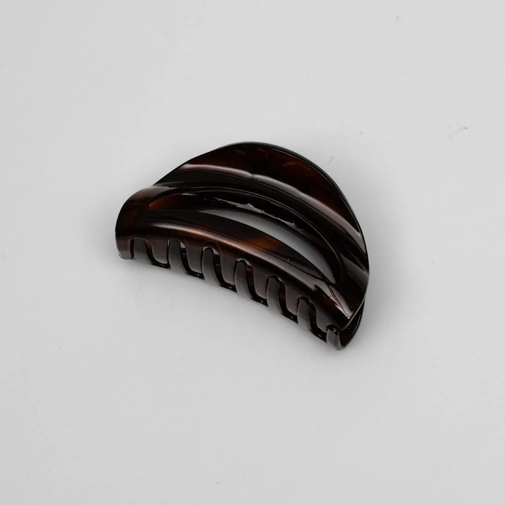 Small D Shape Hair Claw Clip - Image 3